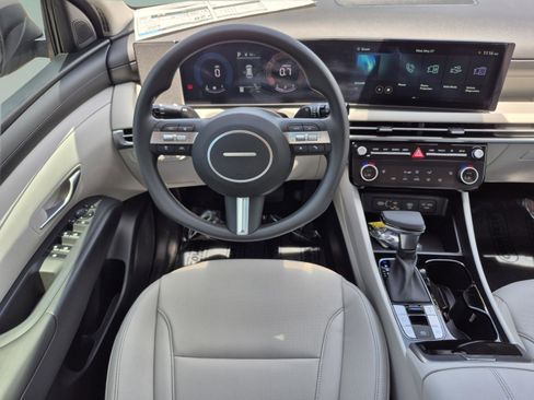 New 2026 Hyundai Tucson SEL FWD image 12