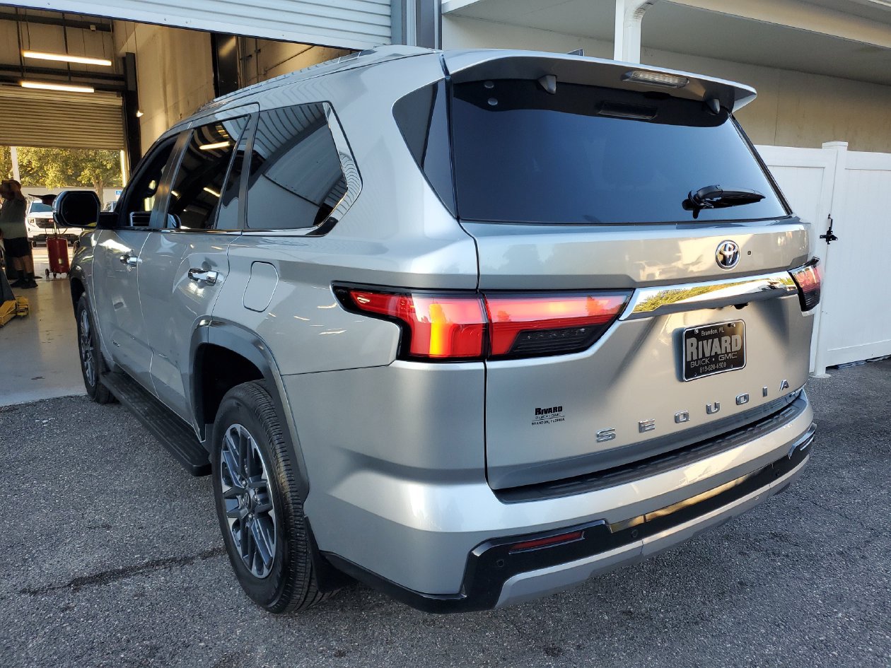 Used 2026 Toyota Sequoia Limited AWD/4WD image 3