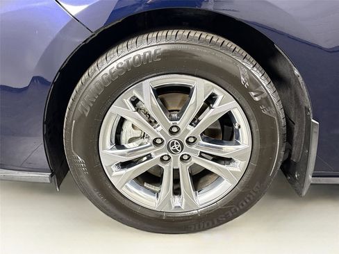 Certified 2022 Toyota Sienna XSE image 46