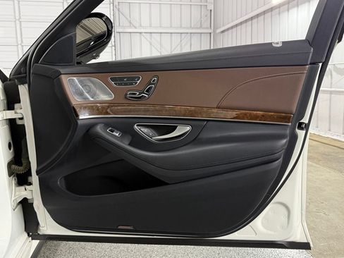Used 2015 Mercedes-Benz S 550 4MATIC Sedan w/ Sport Package image 29