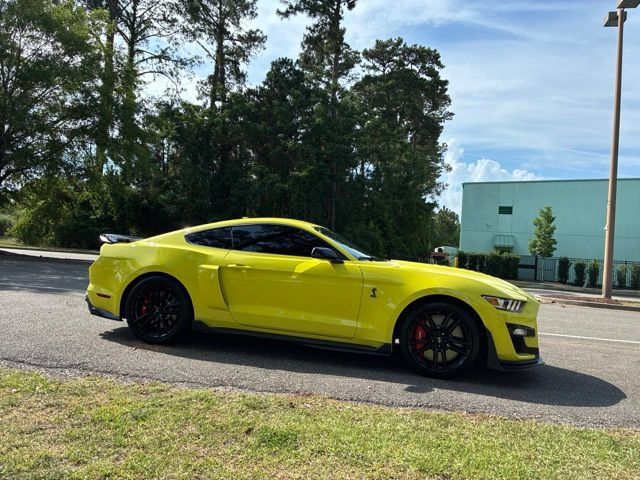 Used 2021 Ford Mustang Shelby GT500 w/ Technology Package RWD image 2