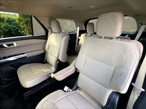 Certified 2023 Ford Explorer XLT AWD/4WD image 25
