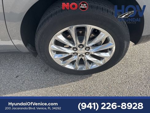 Used 2021 Buick Enclave Essence w/ Sound and Sites Package FWD image 6