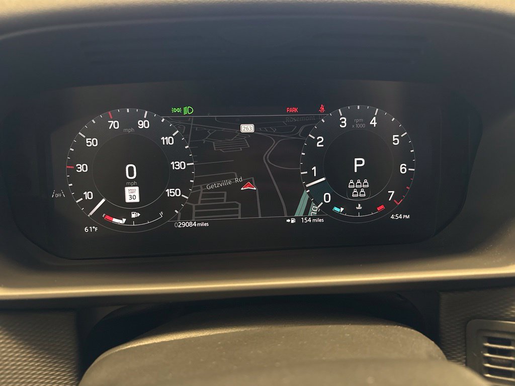 Used 2025 Land Rover Discovery Dynamic SE AWD/4WD image 37