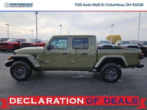 New 2026 Jeep Gladiator Sport image 4