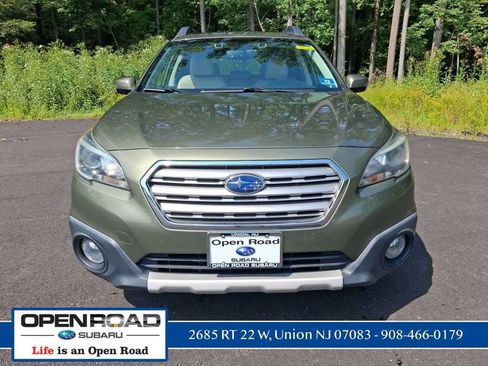 Used 2017 Subaru Outback 2.5i Limited AWD/4WD image 8