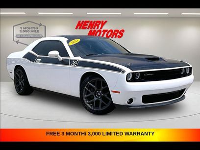Used 2017 Dodge Challenger R/T w/ Quick Order Package 22P T/A