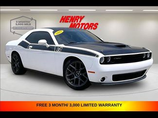 Used 2017 Dodge Challenger R/T w/ Quick Order Package 22P T/A RWD video 1