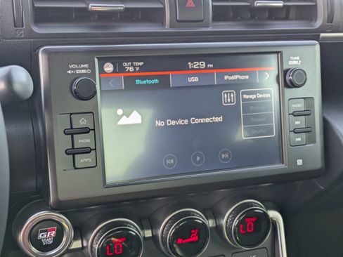 Used 2024 Toyota GR86 image 17