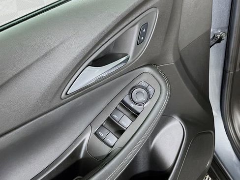 Used 2022 Buick Encore GX Preferred w/ Cold Weather Comfort Package image 17