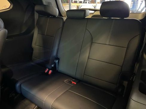 New 2025 GMC Acadia Elevation w/ Elevation Premium Package image 17