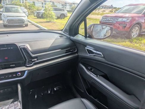 Used 2024 Kia Sportage X-Line w/ X-Line Premium Package AWD/4WD image 18