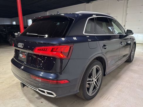 Used 2018 Audi SQ5 Prestige w/ Prestige Package image 7