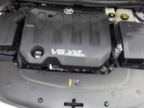 Used 2013 Cadillac XTS Premium image 12