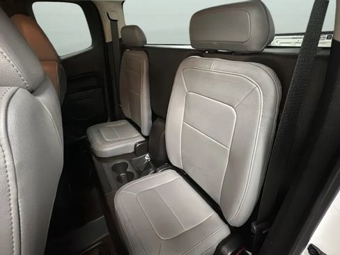 Used 2015 Chevrolet Colorado W/T w/ WT Convenience Package RWD image 18