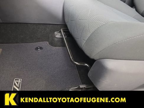 Used 2019 Toyota RAV4 XLE w/ Carpet Mat Package FWD image 24