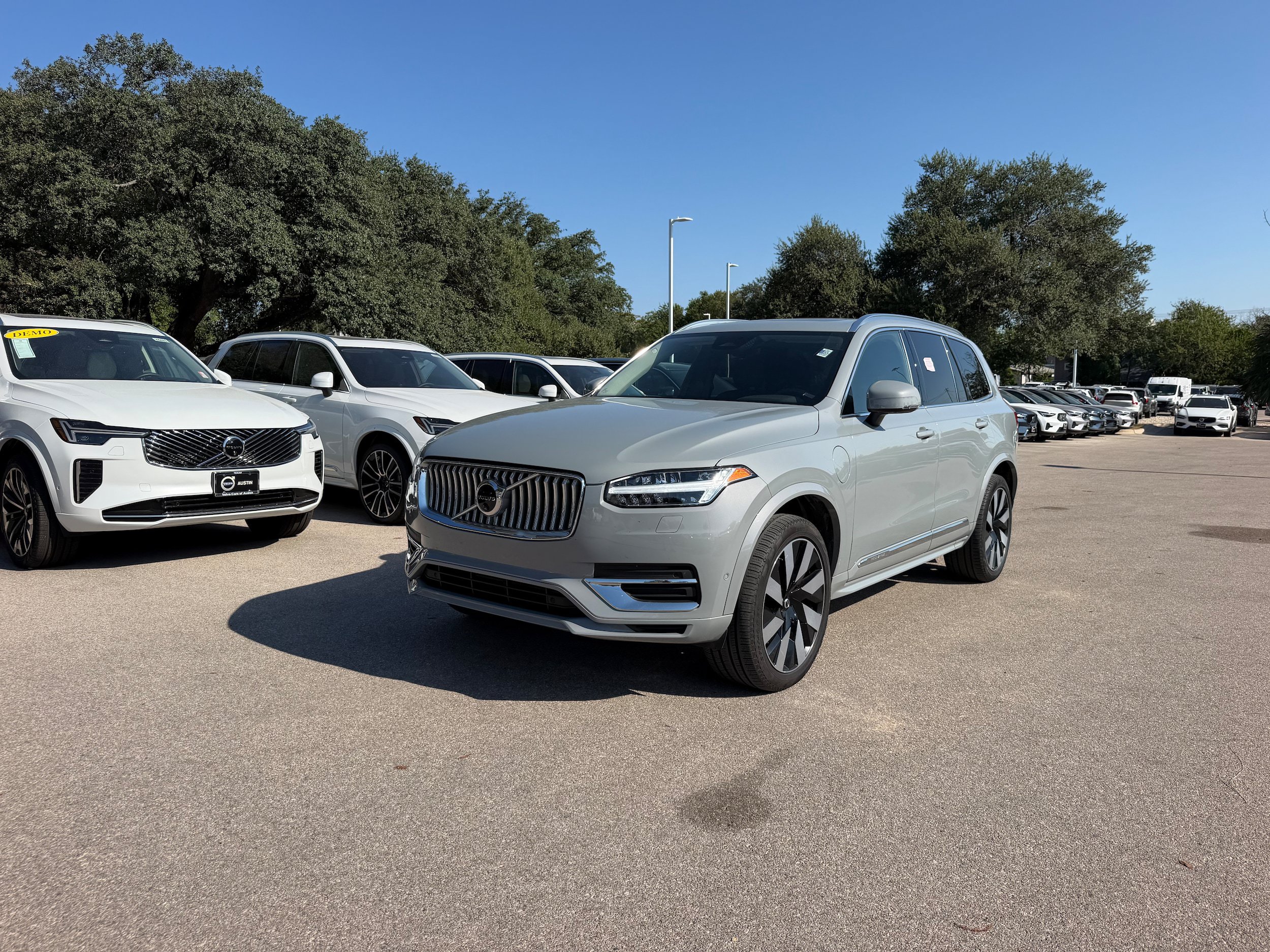 Certified 2024 Volvo XC90 T8 Plus w/ Protection Package Premier AWD/4WD image 2