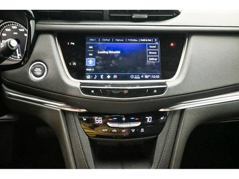 Used 2024 Cadillac XT5 Luxury FWD image 16