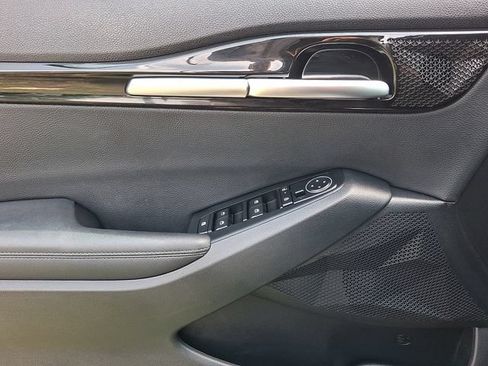 Certified 2025 Kia Seltos EX FWD image 12