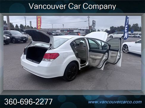 Used 2013 Subaru Legacy 2.5i AWD/4WD image 33