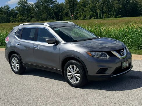 Used 2016 Nissan Rogue SV w/ SV Premium Package AWD/4WD image 32