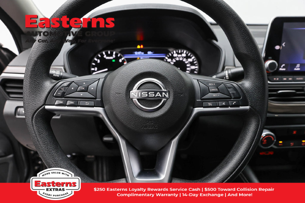 Used 2023 Nissan Altima 2.5 SV FWD image 11