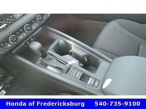 Certified 2025 Honda Accord SE image 17