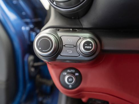 Certified 2021 Ferrari 812 GTS image 22