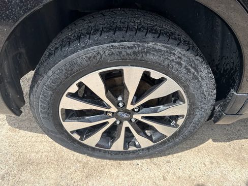 Used 2016 Subaru Outback 3.6R Limited AWD/4WD image 8