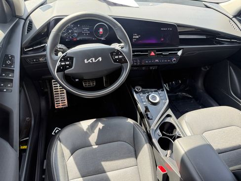 Used 2023 Kia Niro Wave FWD image 15