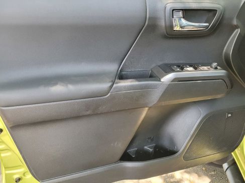 Used 2022 Toyota Tacoma TRD Pro AWD/4WD image 15