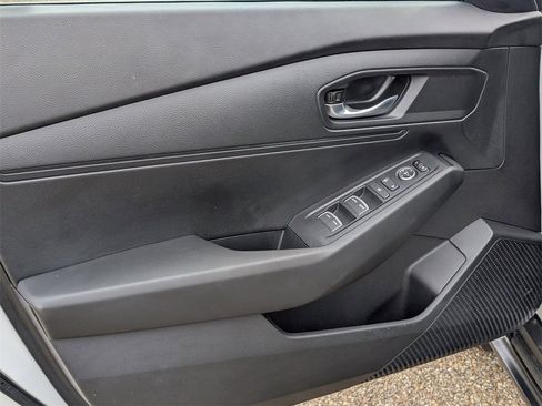 Certified 2025 Honda Accord LX image 13