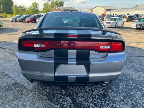 Used 2014 Dodge Charger SXT w/ Driver Confidence Group (AJG) AWD/4WD image 4