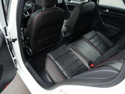 Used 2017 Volkswagen GTI SE FWD image 18
