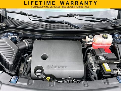 Used 2023 Chevrolet Traverse LS w/ Safety Package FWD image 10
