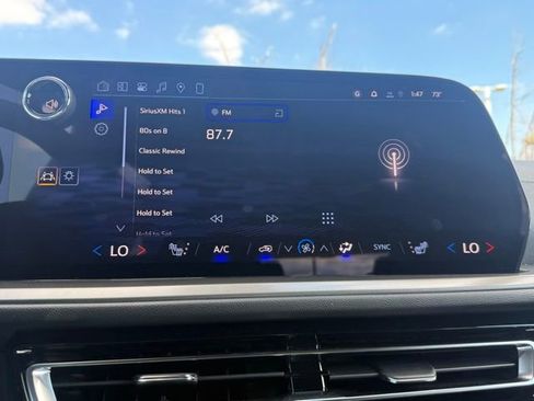 New 2026 Chevrolet Traverse LT w/ Driver Confidence Package image 20