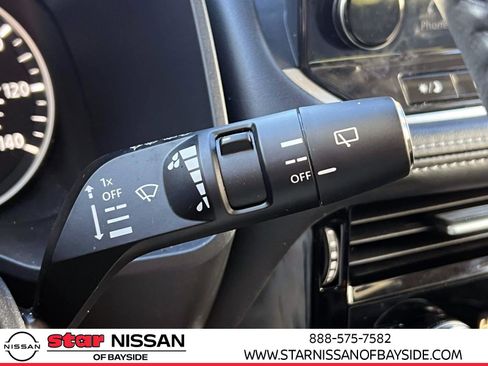 Used 2023 Nissan Rogue SL w/ SL Premium Package image 26