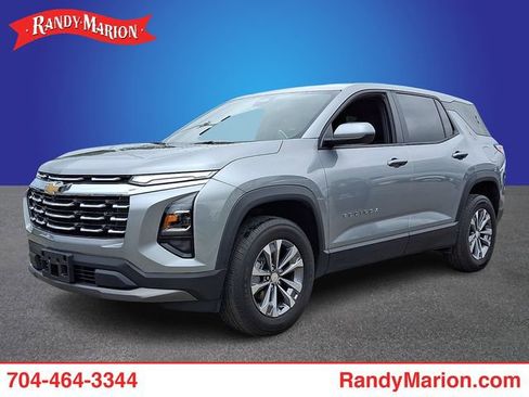 Used 2025 Chevrolet Equinox LT FWD image 1