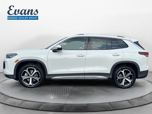 New 2025 Volkswagen Tiguan SE AWD/4WD image 2