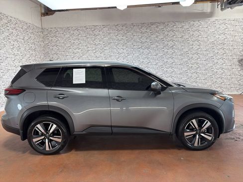Used 2024 Nissan Rogue SL w/ SL Premium Package FWD image 8