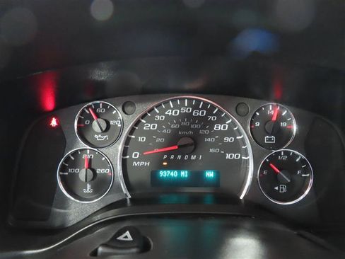 Used 2021 Chevrolet Express 2500 w/ Driver Convenience Package RWD image 17