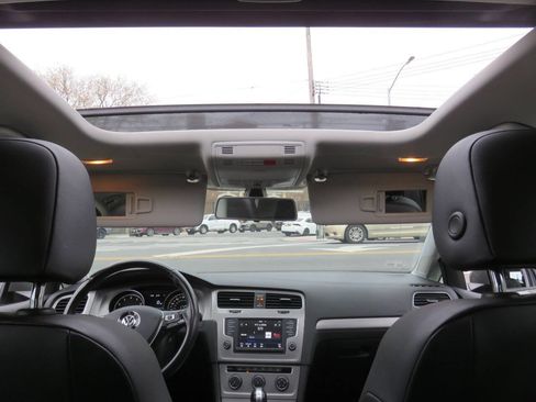 Used 2017 Volkswagen Golf Wolfsburg Edition image 12