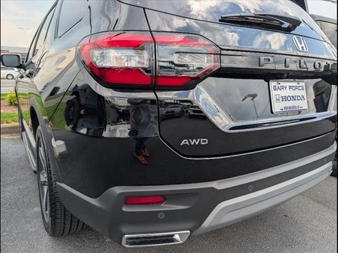 Used 2025 Honda Pilot Touring image 20