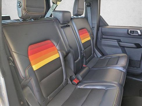 Certified 2025 Ford Bronco Big Bend w/ Black Diamond Package AWD/4WD image 20