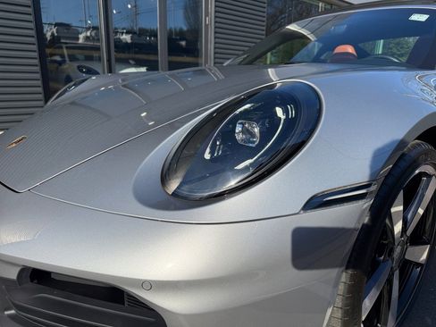 Certified 2025 Porsche 911 Carrera image 13