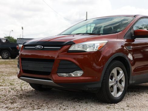 Used 2014 Ford Escape SE FWD image 29