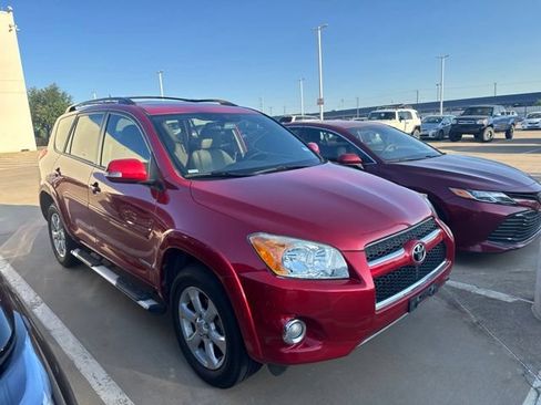 Used 2011 Toyota RAV4 Limited FWD image 2