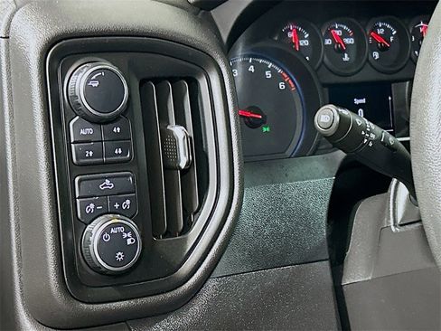 Used 2024 Chevrolet Silverado 1500 Custom Trail Boss w/ LPO, Dark Essentials Package image 8