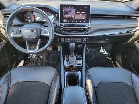 Used 2023 Jeep Compass Trailhawk w/ Sun and Sound Group AWD/4WD image 25