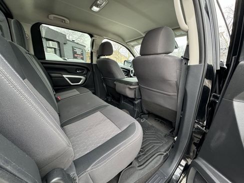 Used 2021 Nissan Titan SV w/ Accessory Utility Package image 16